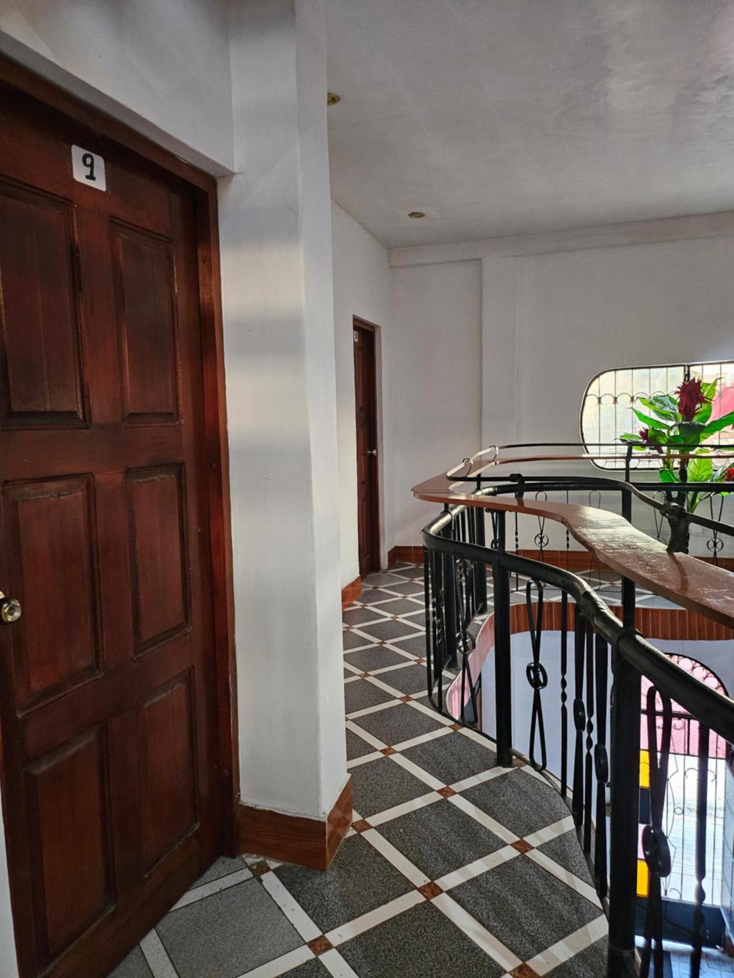 Hotel Sarisa House Iquitos Exterior foto