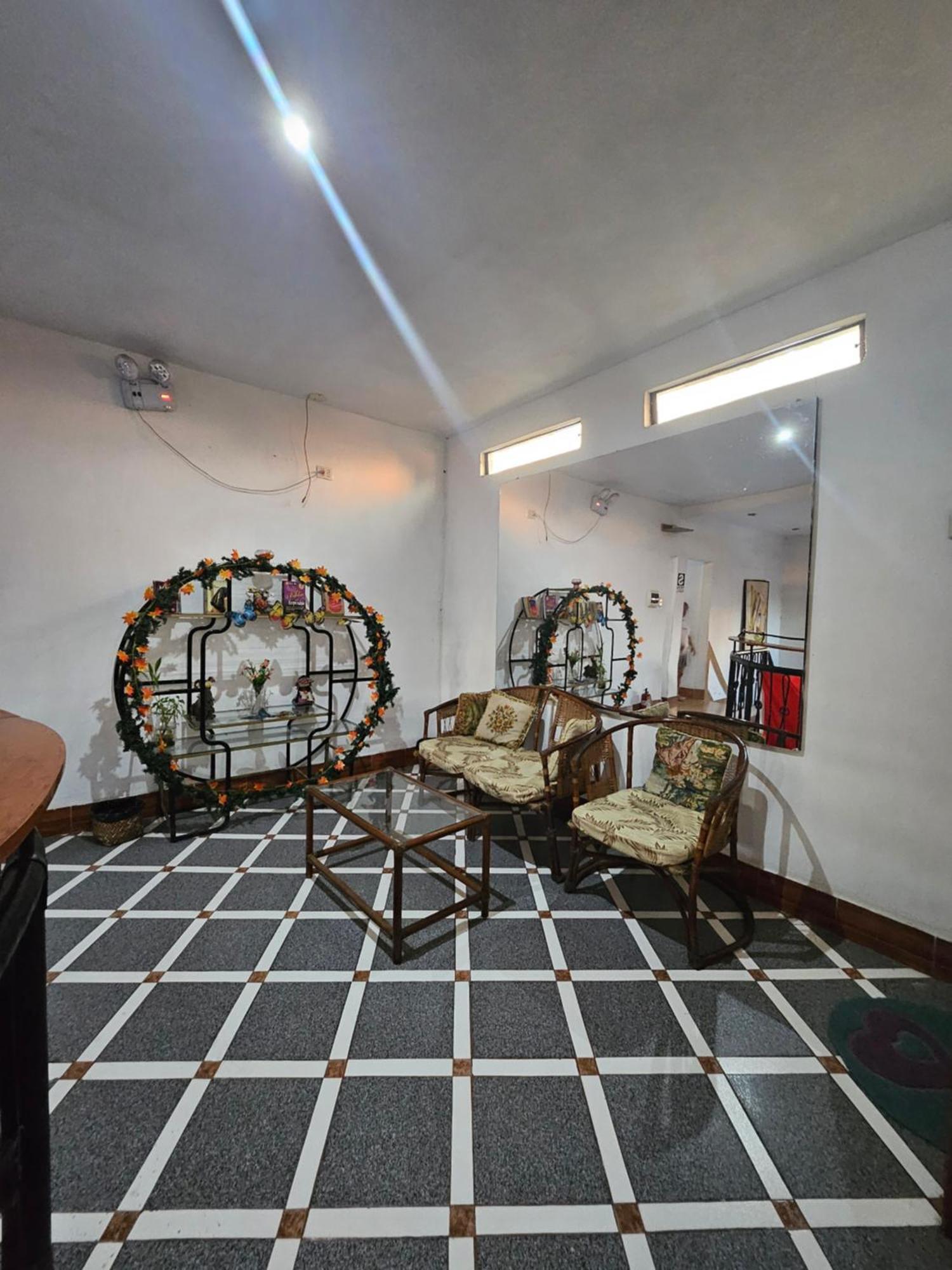 Hotel Sarisa House Iquitos Exterior foto