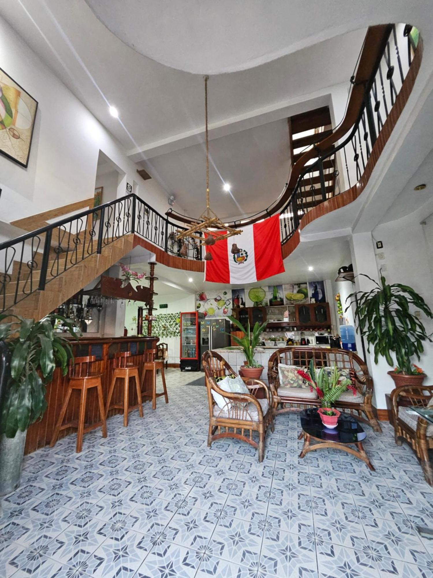 Hotel Sarisa House Iquitos Exterior foto