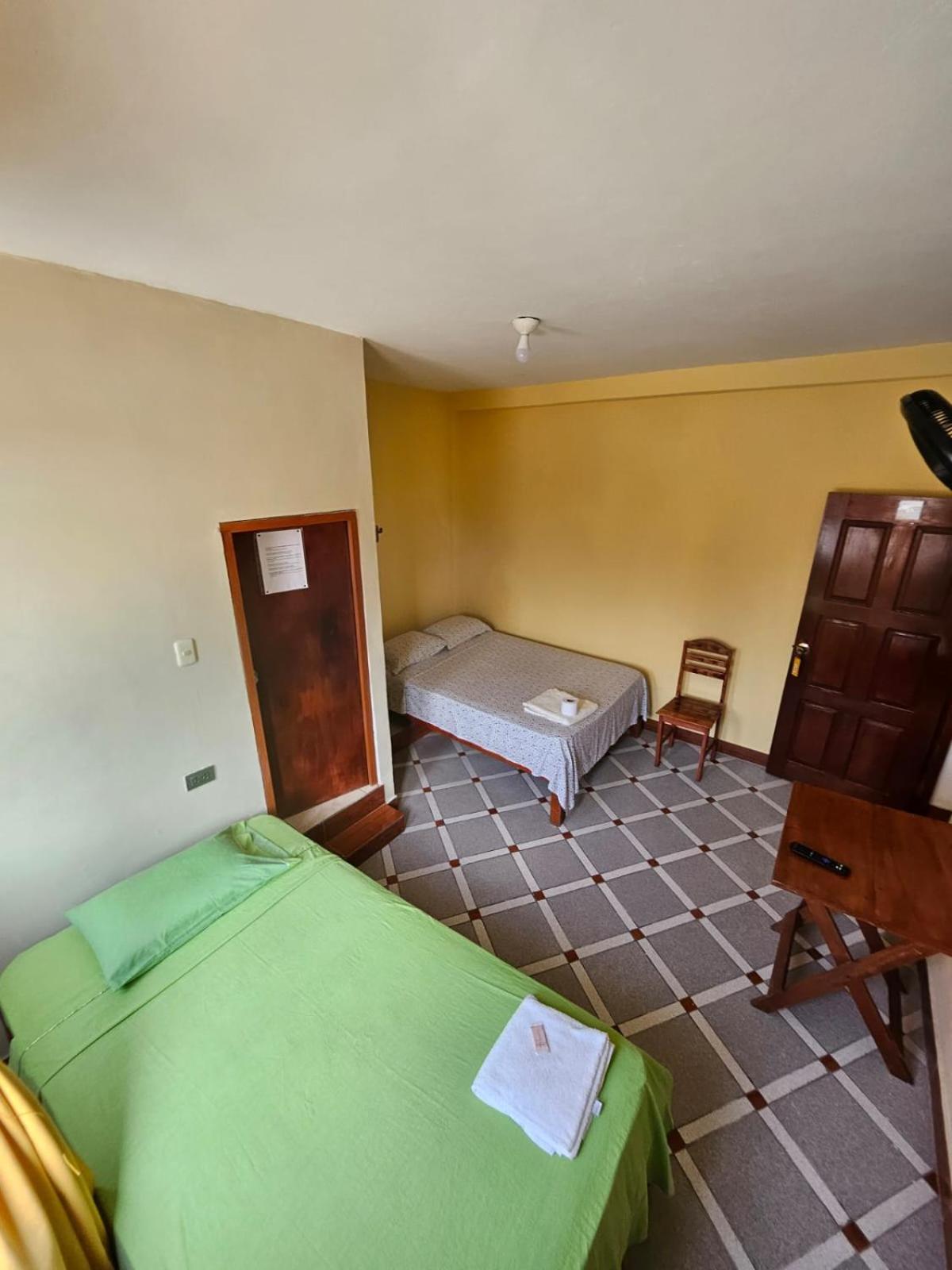 Hotel Sarisa House Iquitos Exterior foto